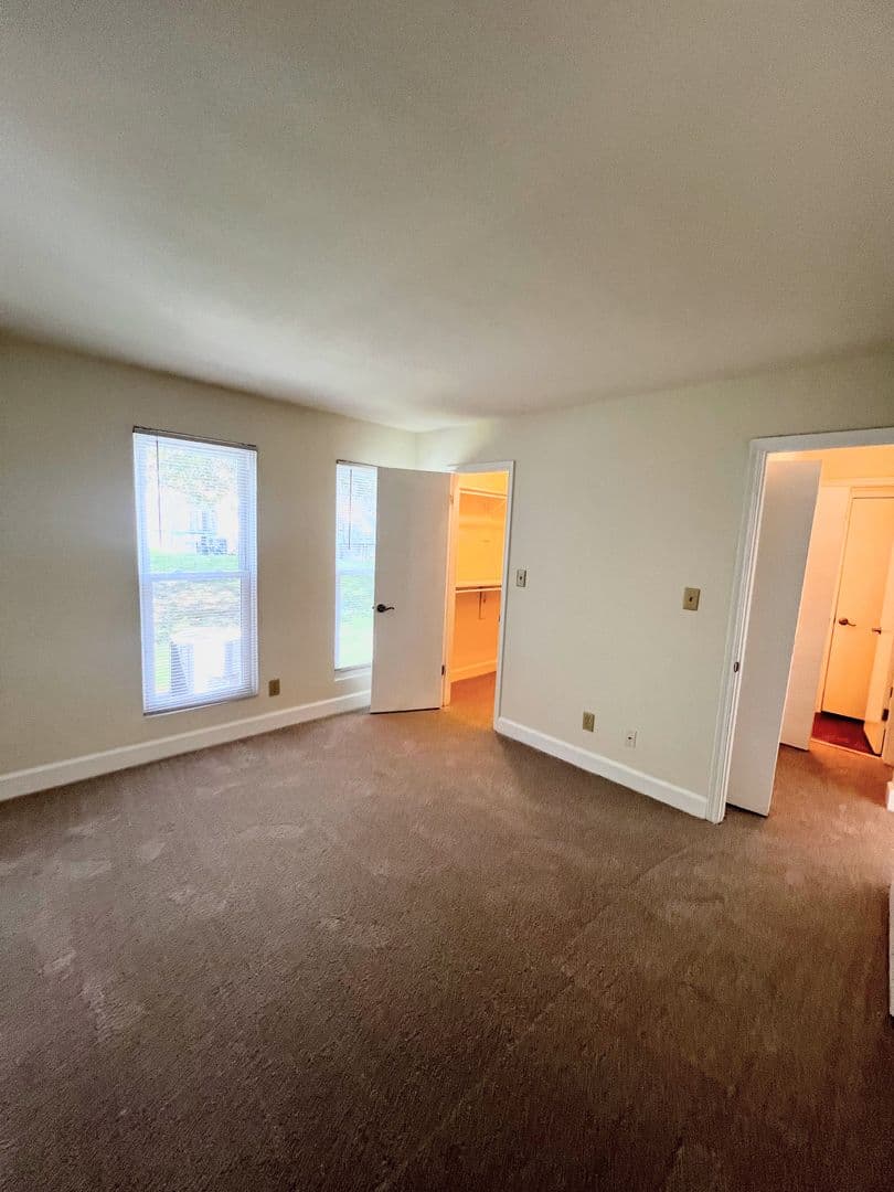 Frederick Apartment: 1000 Columbine Drive