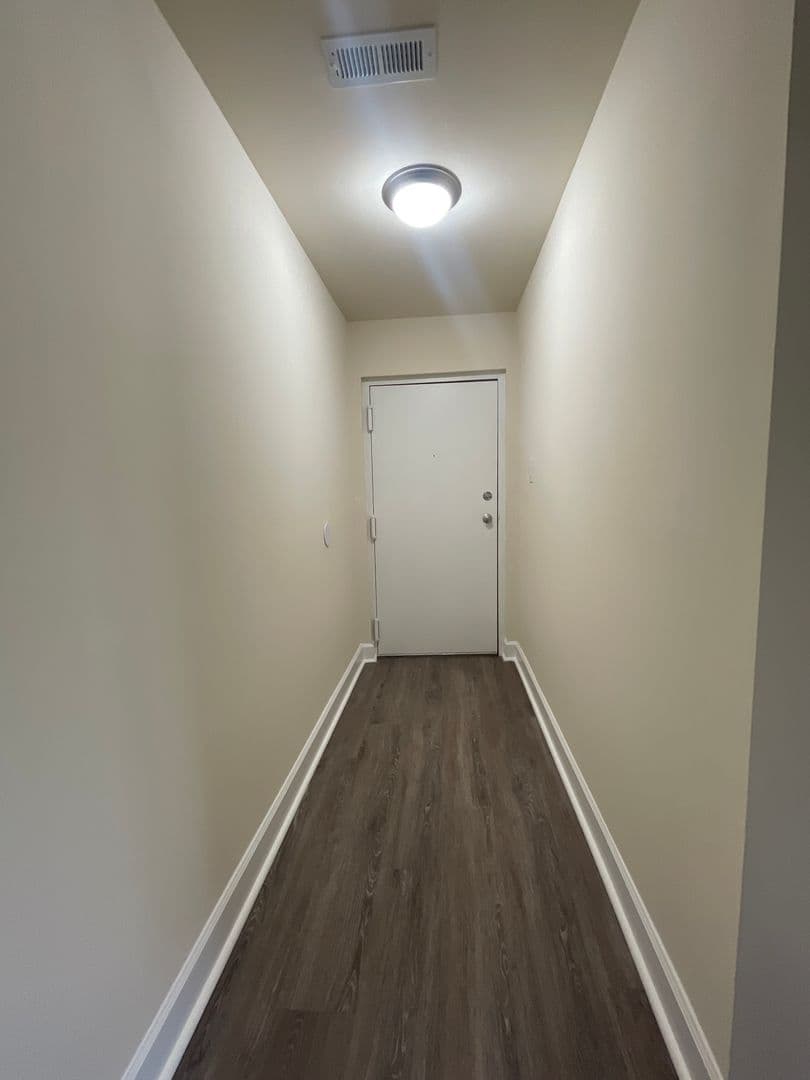 Silver Spring Apartment: 14207 Grand Pre Road