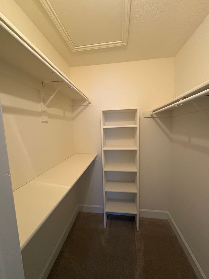 Frederick Apartment: 1000 Columbine Drive