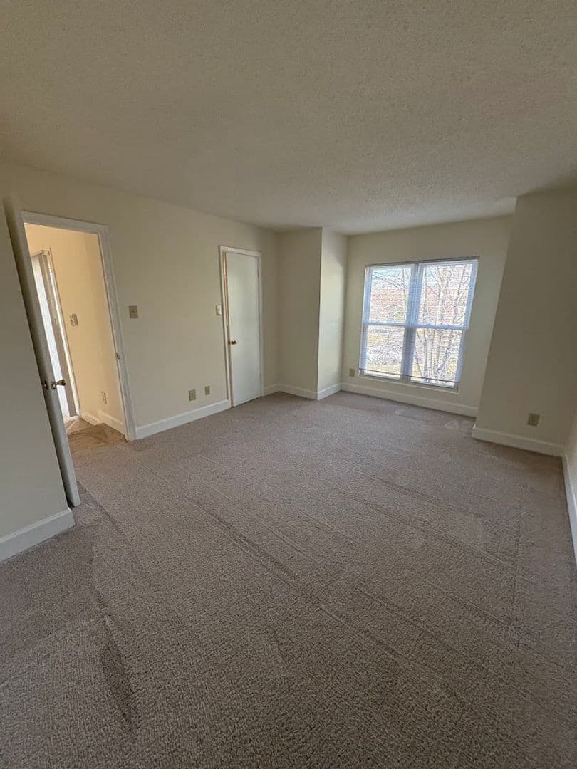 Frederick Apartment: 1000 Columbine Drive