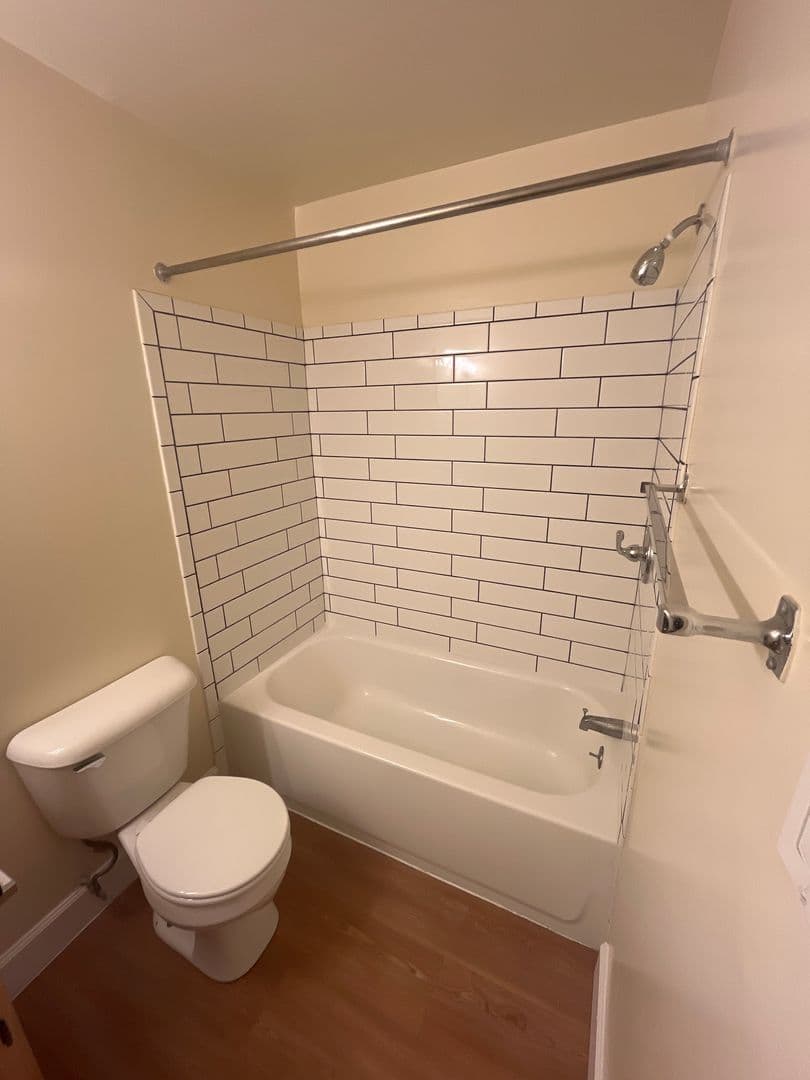 Silver Spring Apartment: 14207 Grand Pre Road