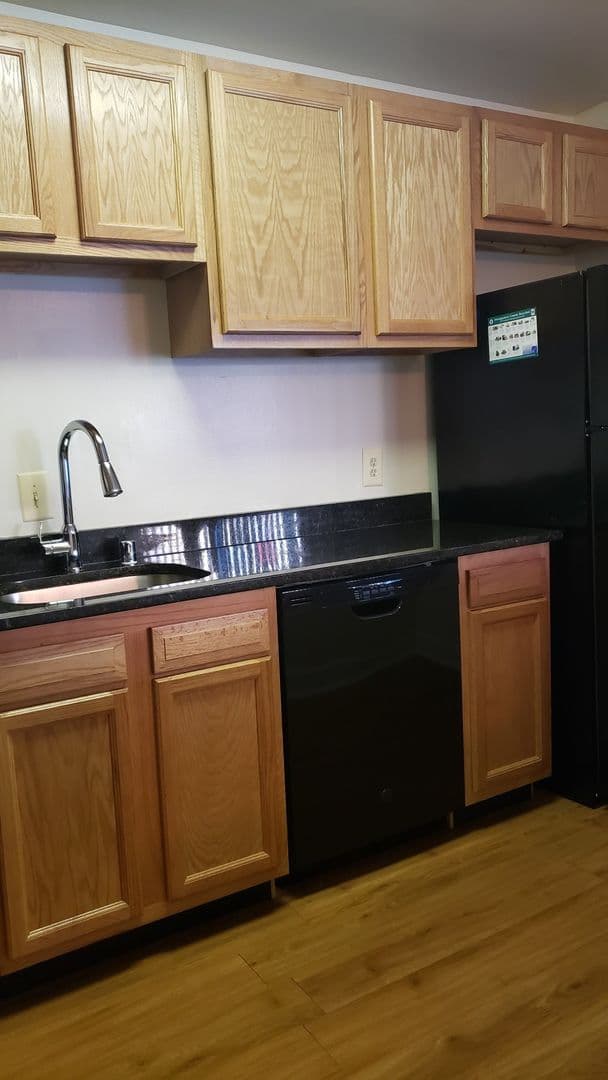 Silver Spring Apartment: 3331 Hewitt Ave