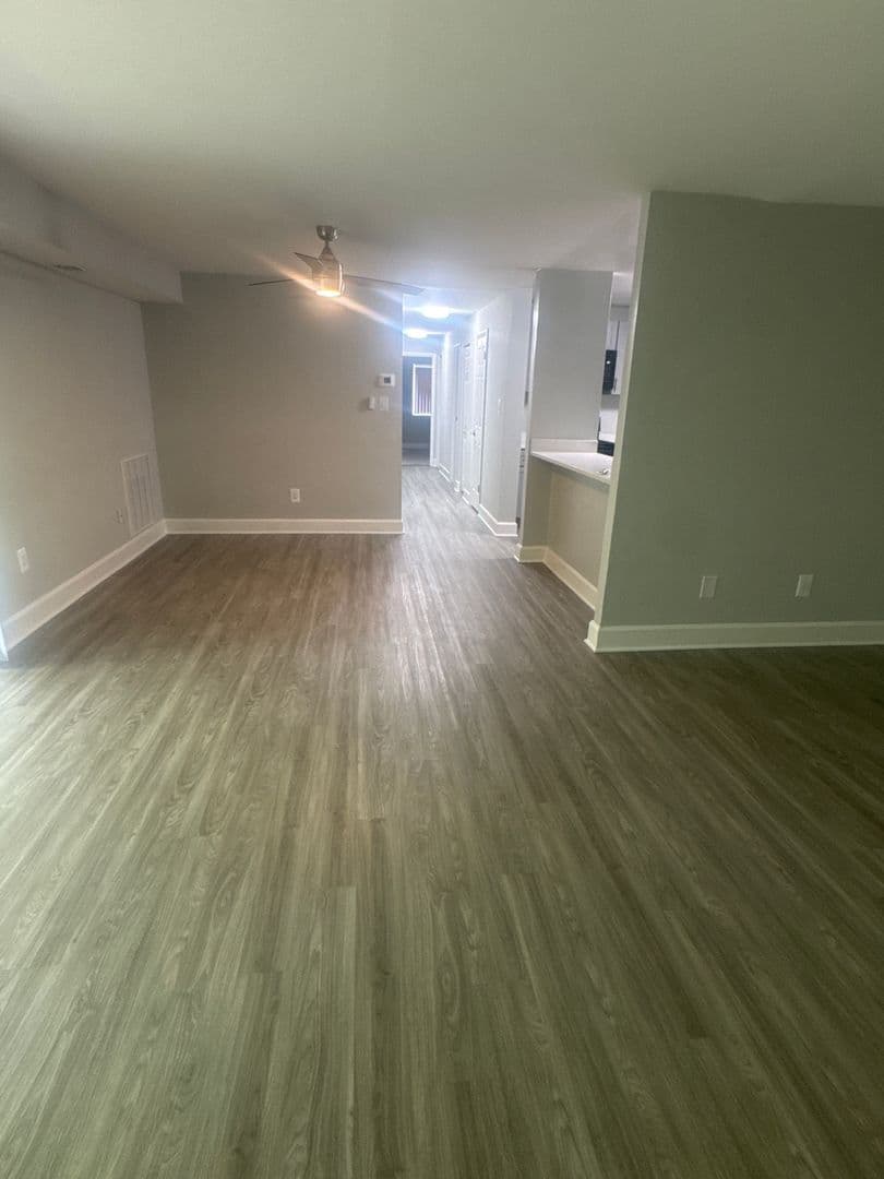 Silver Spring Apartment: 3331 Hewitt Ave