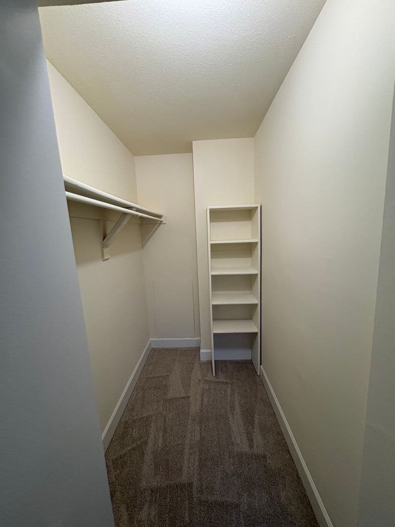 Frederick Apartment: 1000 Columbine Drive