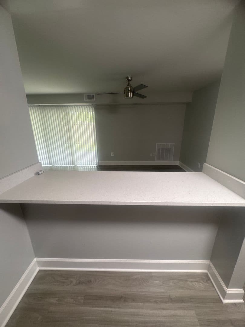Silver Spring Apartment: 3331 Hewitt Ave