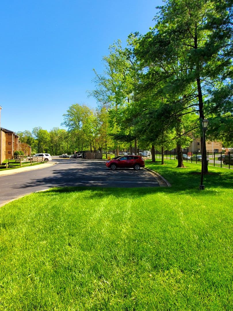 Silver Spring Apartment: 14207 Grand Pre Road