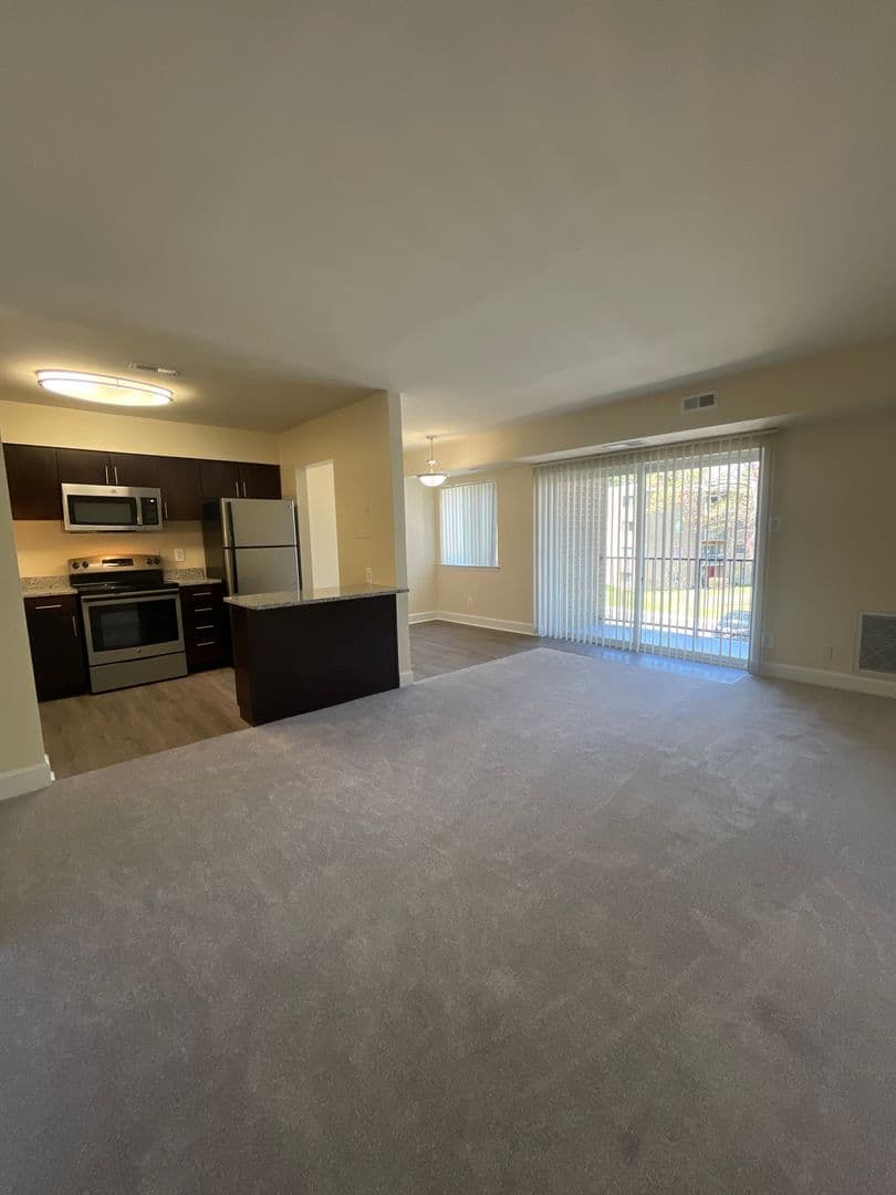 Silver Spring Apartment: 14207 Grand Pre Road