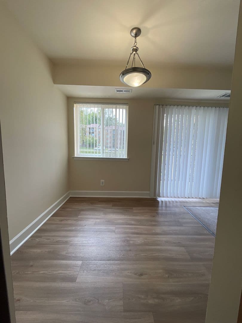 Silver Spring Apartment: 14207 Grand Pre Road