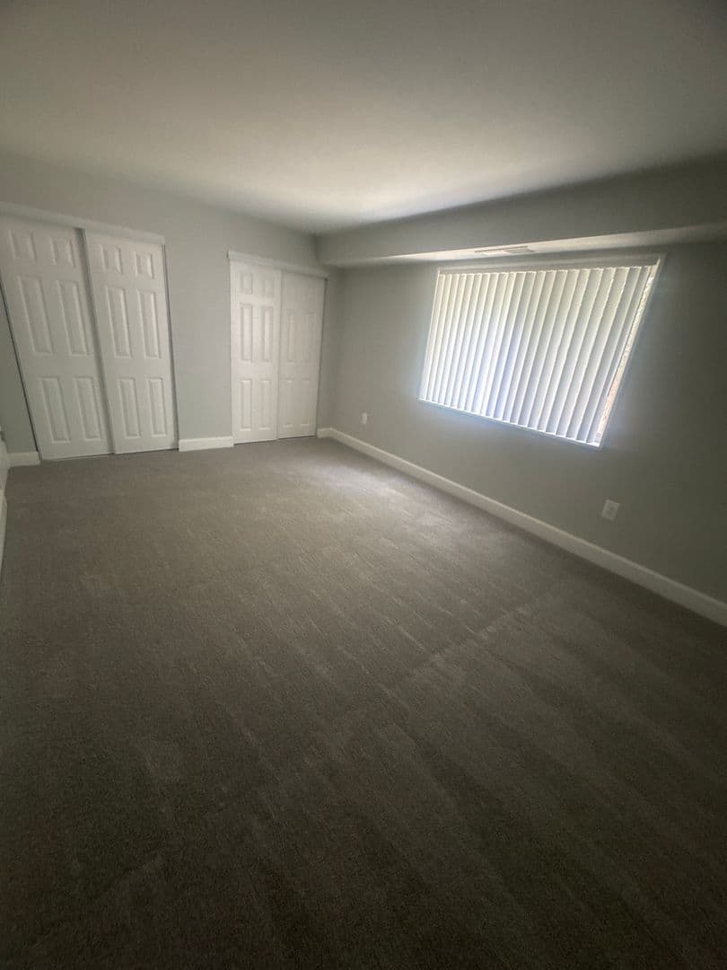 Silver Spring Apartment: 3331 Hewitt Ave