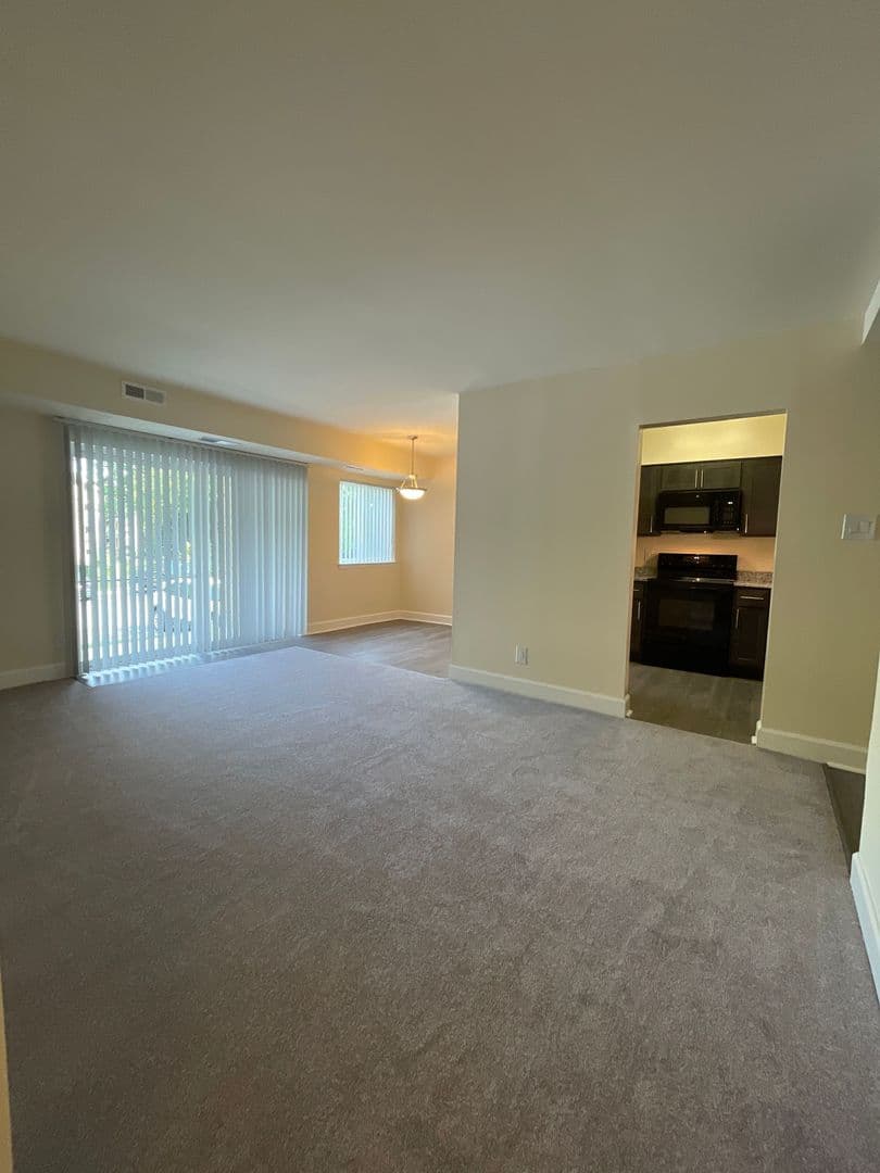 Silver Spring Apartment: 14207 Grand Pre Road
