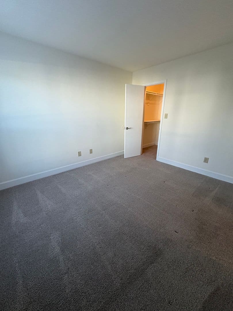 Frederick Apartment: 1000 Columbine Drive