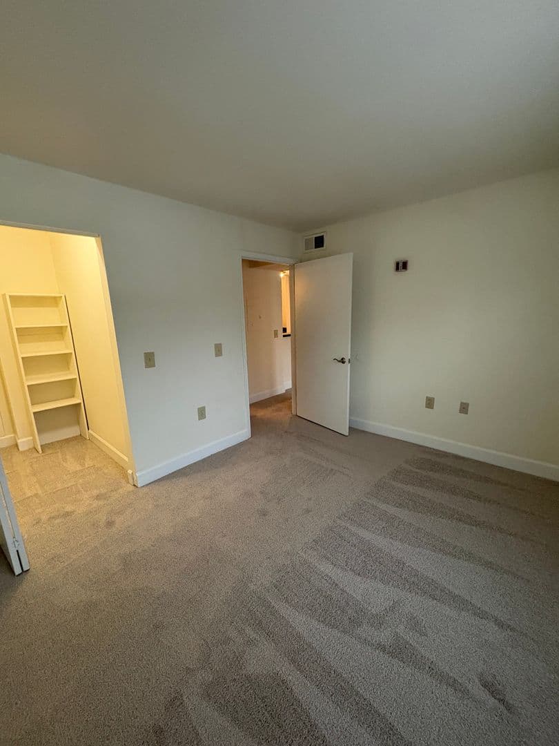 Frederick Apartment: 1000 Columbine Drive