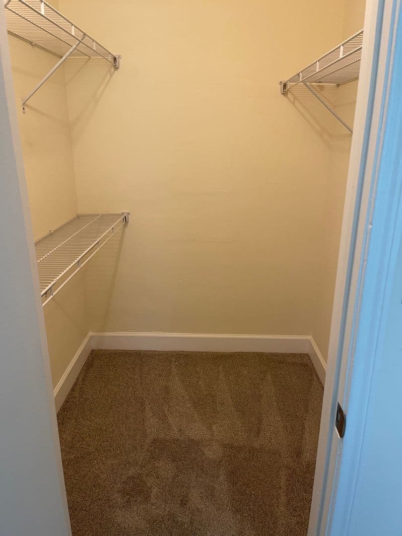 Frederick Apartment: 1000 Columbine Drive