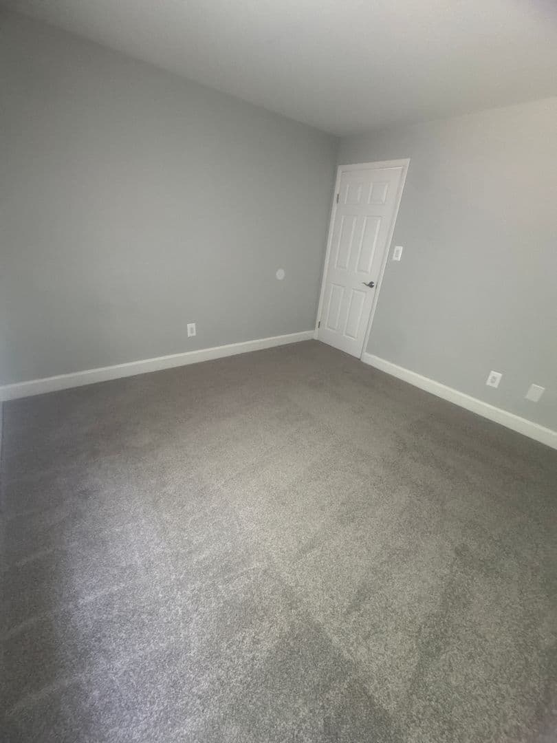 Silver Spring Apartment: 3331 Hewitt Ave