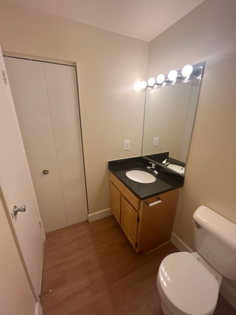 Silver Spring Apartment: 14207 Grand Pre Road