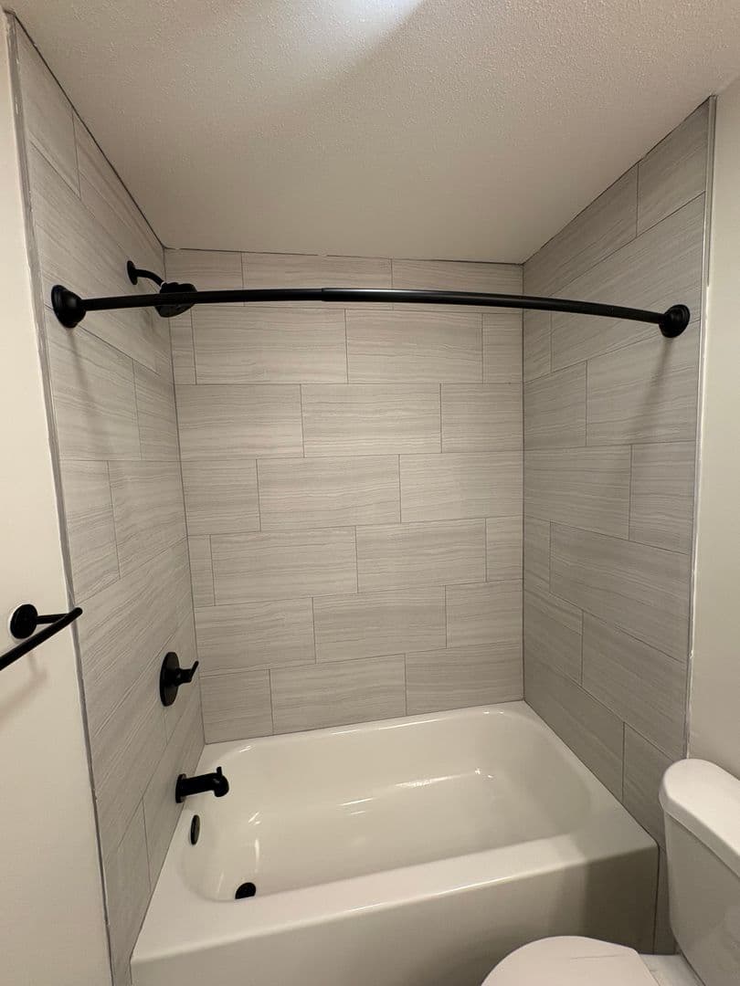 Frederick Apartment: 1000 Columbine Drive