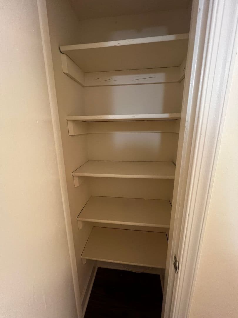Frederick Apartment: 1000 Columbine Drive
