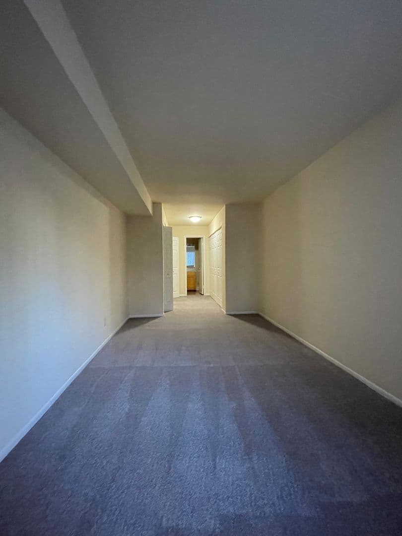 Silver Spring Apartment: 14207 Grand Pre Road