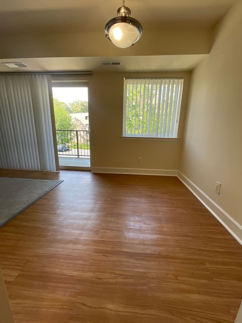 Silver Spring Apartment: 14207 Grand Pre Road