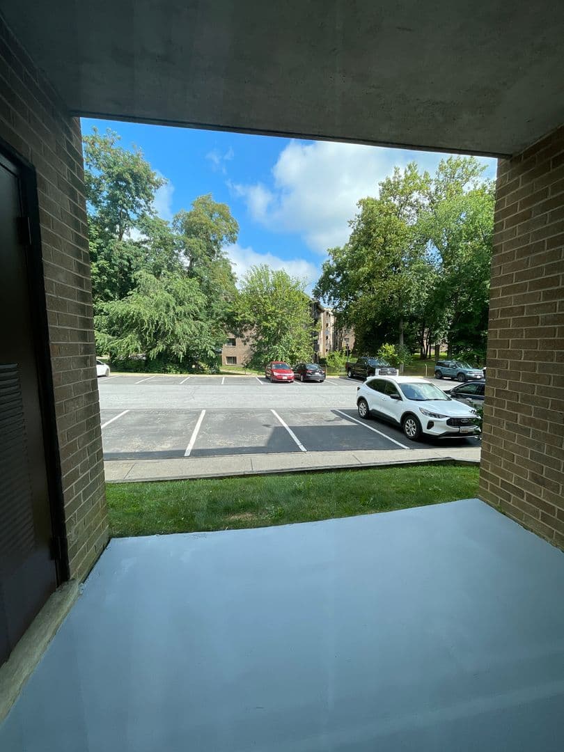Silver Spring Apartment: 14207 Grand Pre Road