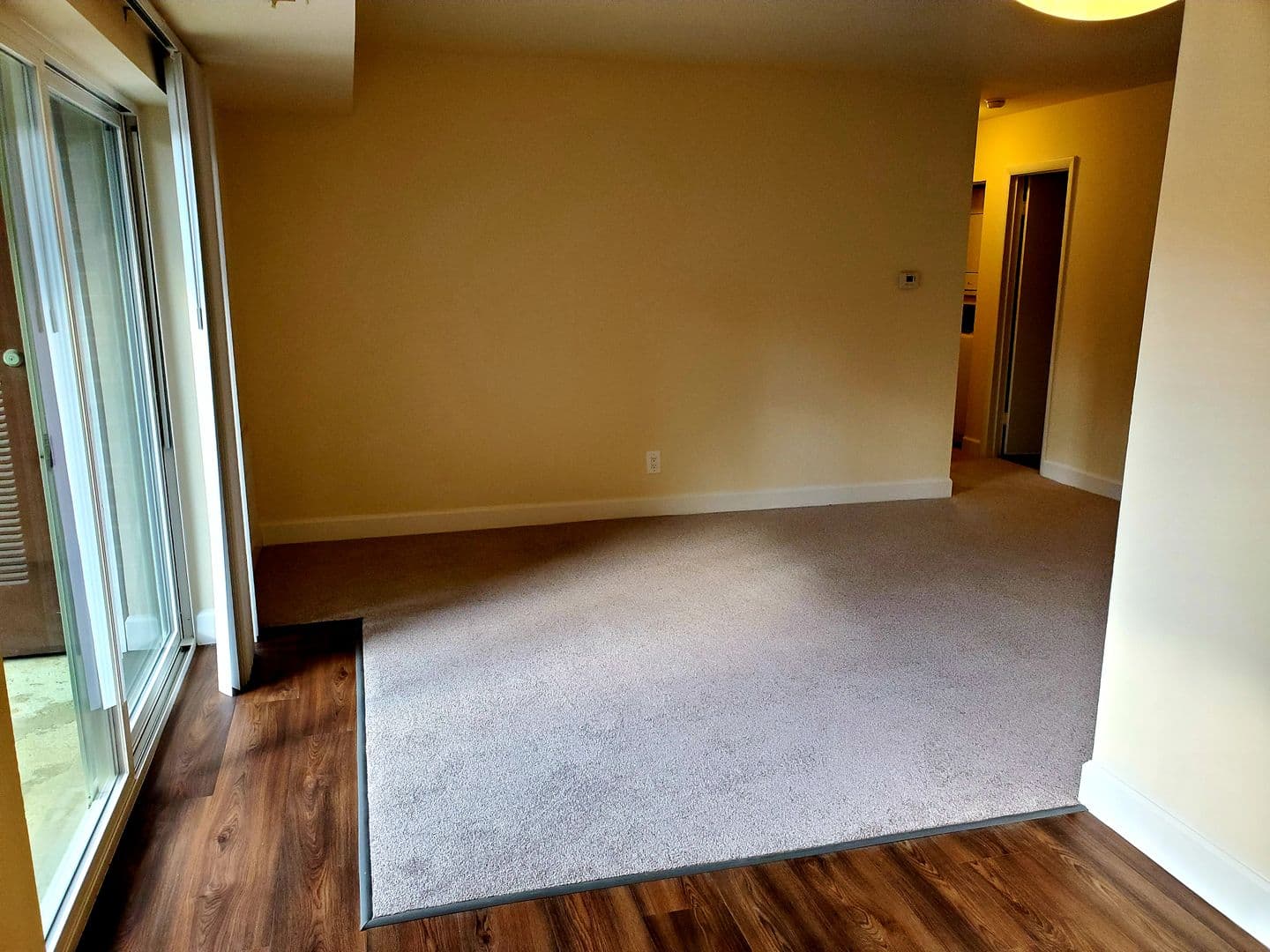 Silver Spring Apartment: 14207 Grand Pre Road