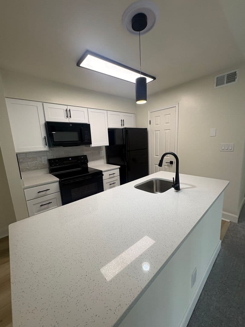 Frederick Apartment: 1000 Columbine Drive