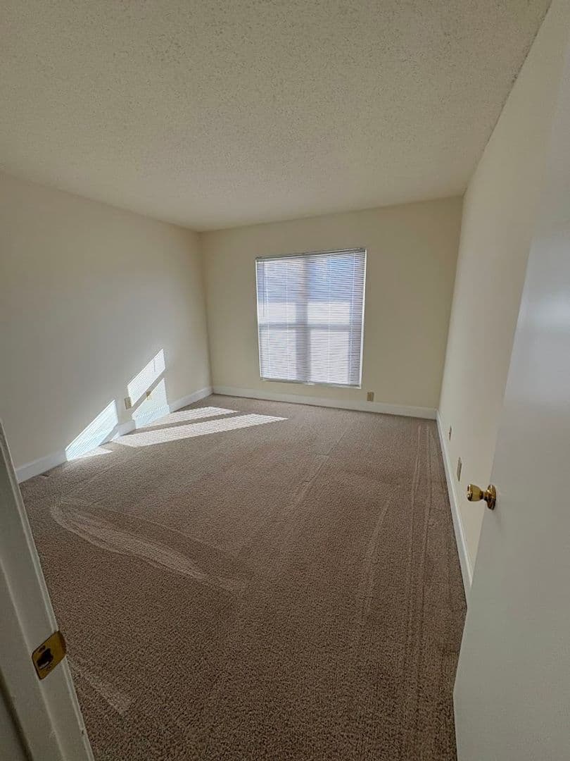 Frederick Apartment: 1000 Columbine Drive