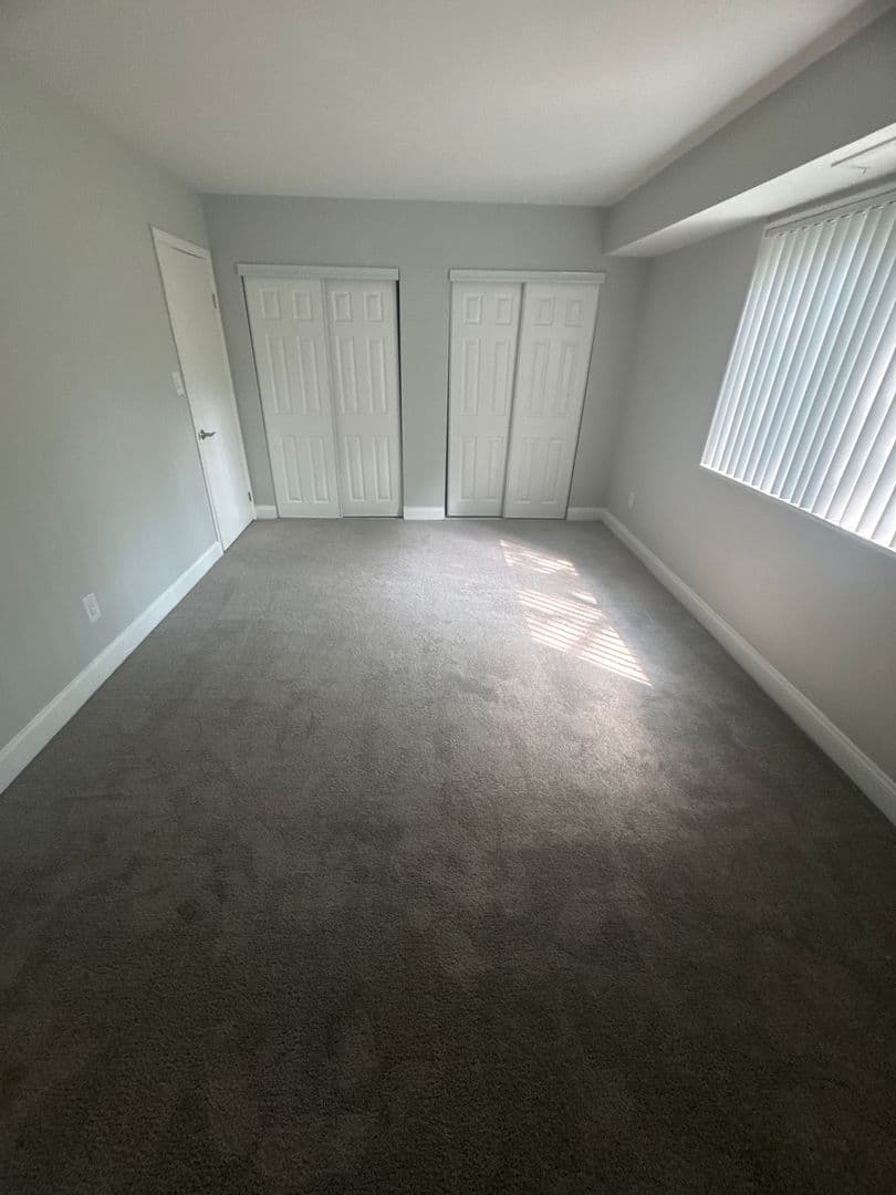 Silver Spring Apartment: 3331 Hewitt Ave