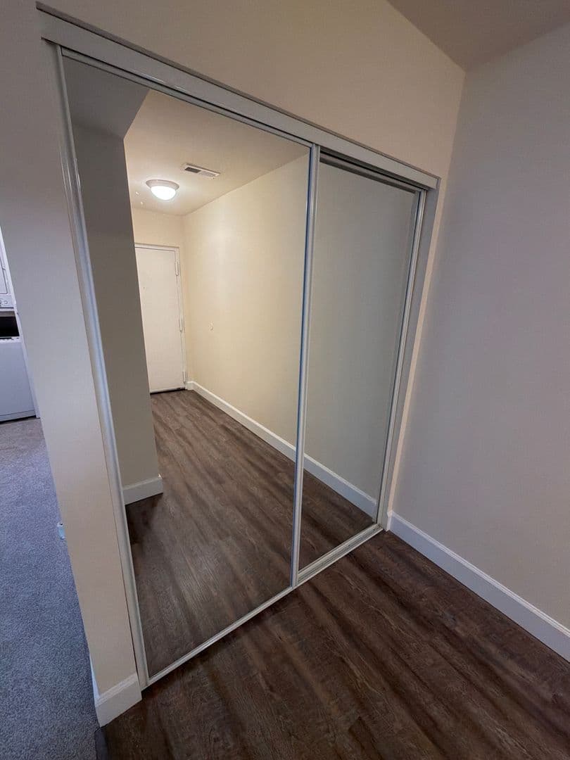 Silver Spring Apartment: 14207 Grand Pre Road
