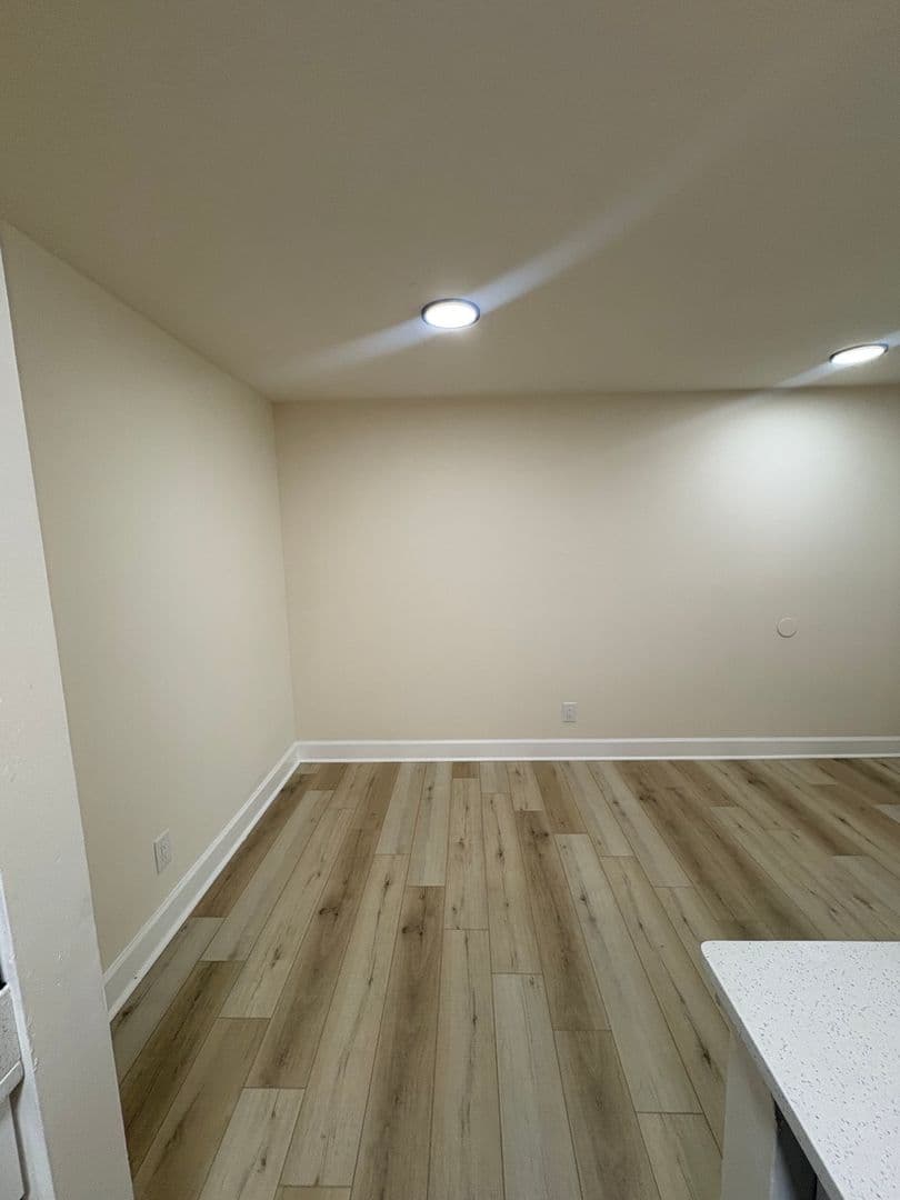 Frederick Apartment: 1000 Columbine Drive