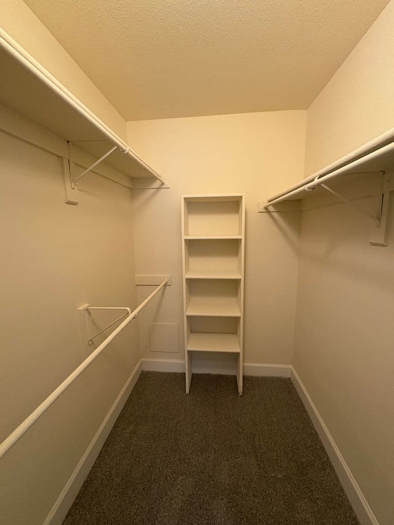 Frederick Apartment: 1000 Columbine Drive