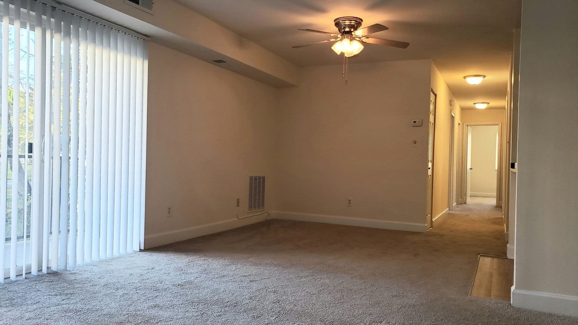 Silver Spring Apartment: 3331 Hewitt Ave
