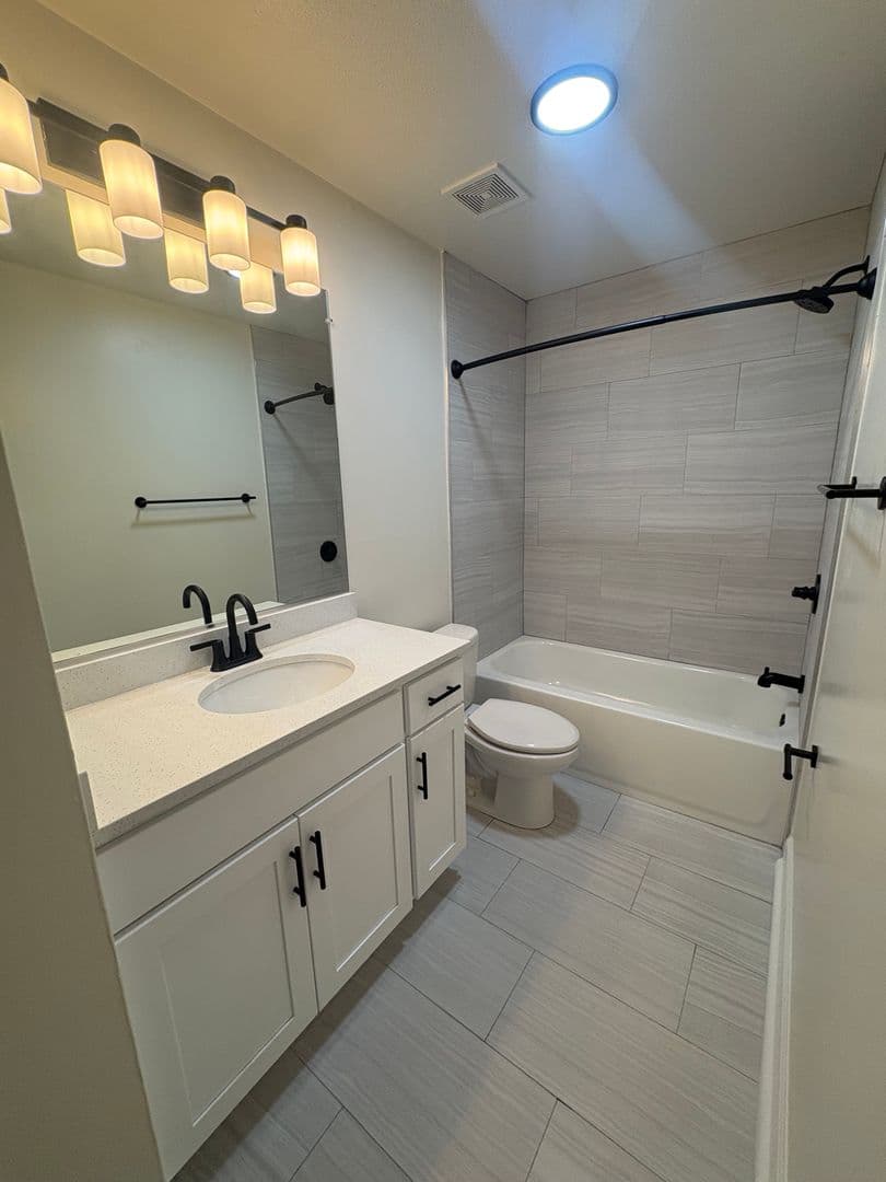Frederick Apartment: 1000 Columbine Drive