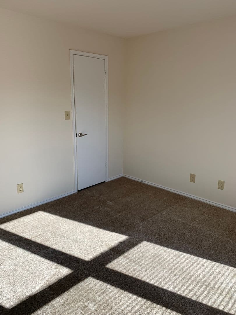 Frederick Apartment: 1000 Columbine Drive