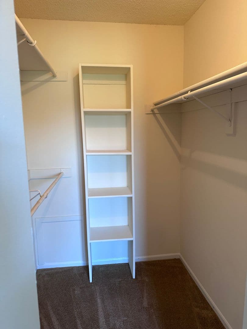 Frederick Apartment: 1000 Columbine Drive