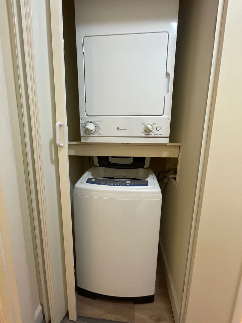 Silver Spring Apartment: 14207 Grand Pre Road