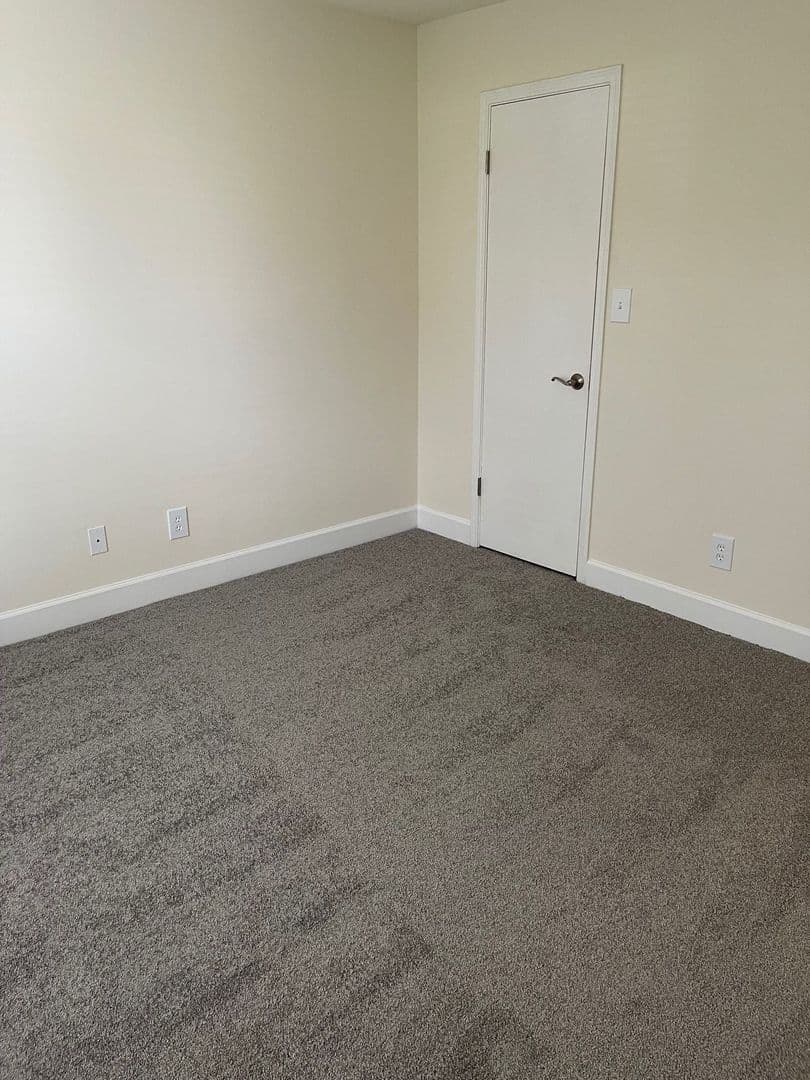 Frederick Apartment: 1000 Columbine Drive