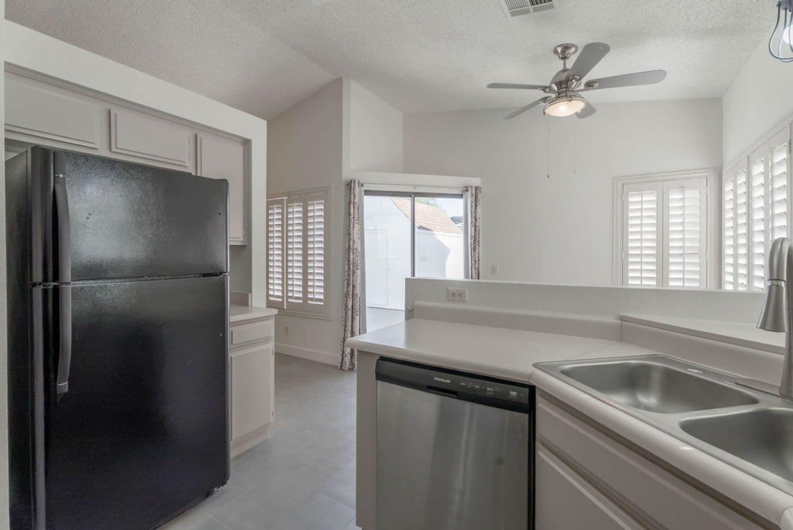 Las Vegas House: 7045 Sawtooth Dr