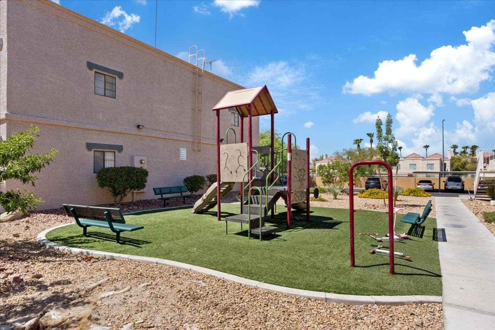 Las Vegas House: 5154 S Jones Blvd #203