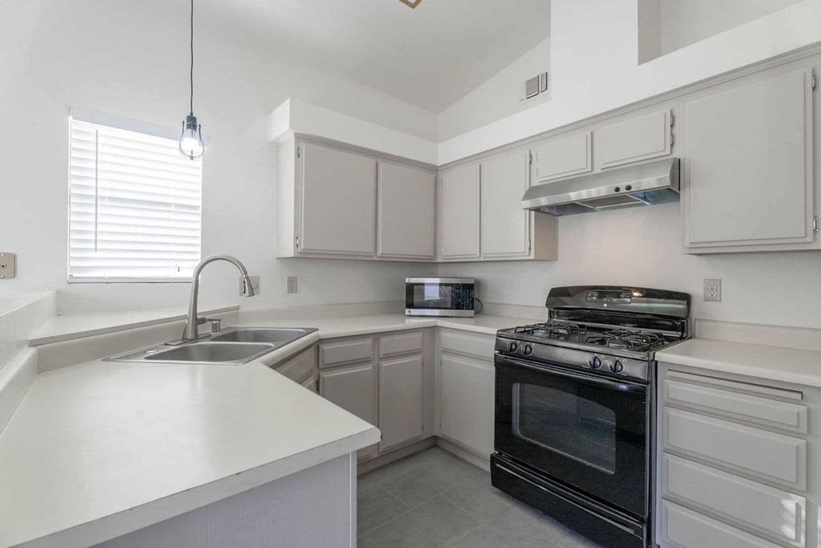 Las Vegas House: 7045 Sawtooth Dr