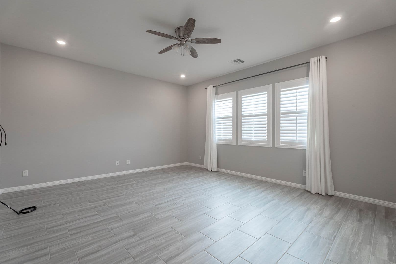 Las Vegas House: 12385 Valley Chase Ave