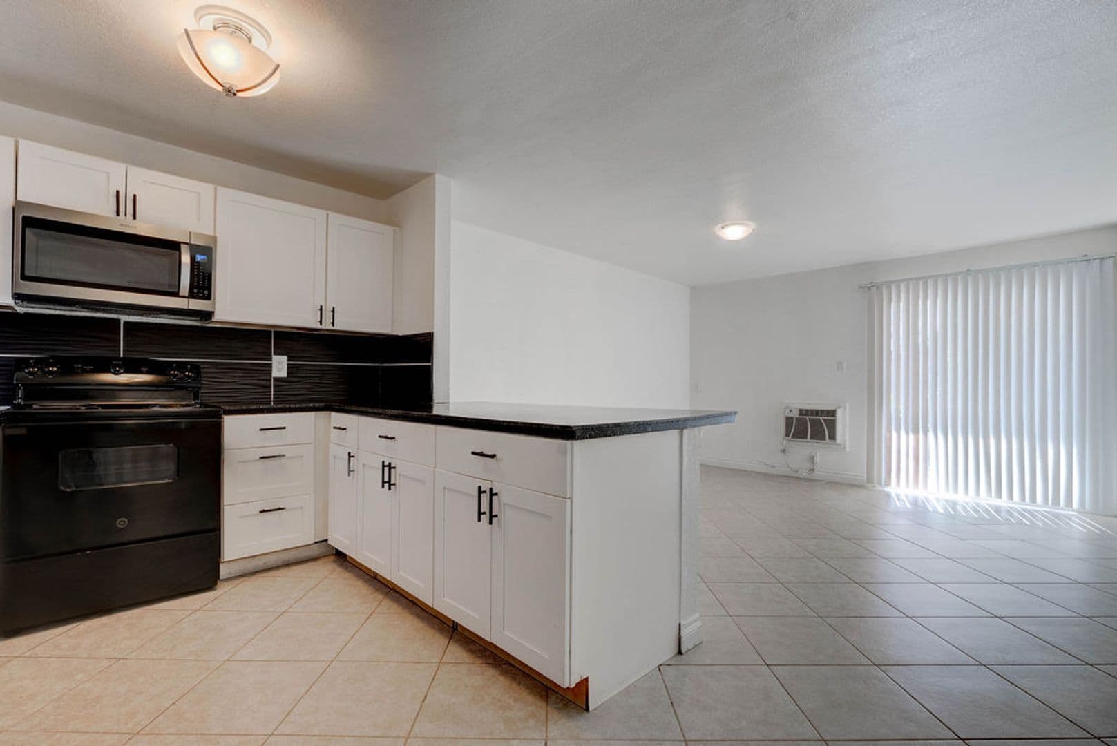 Las Vegas House: 5396 S. Swenson St #30