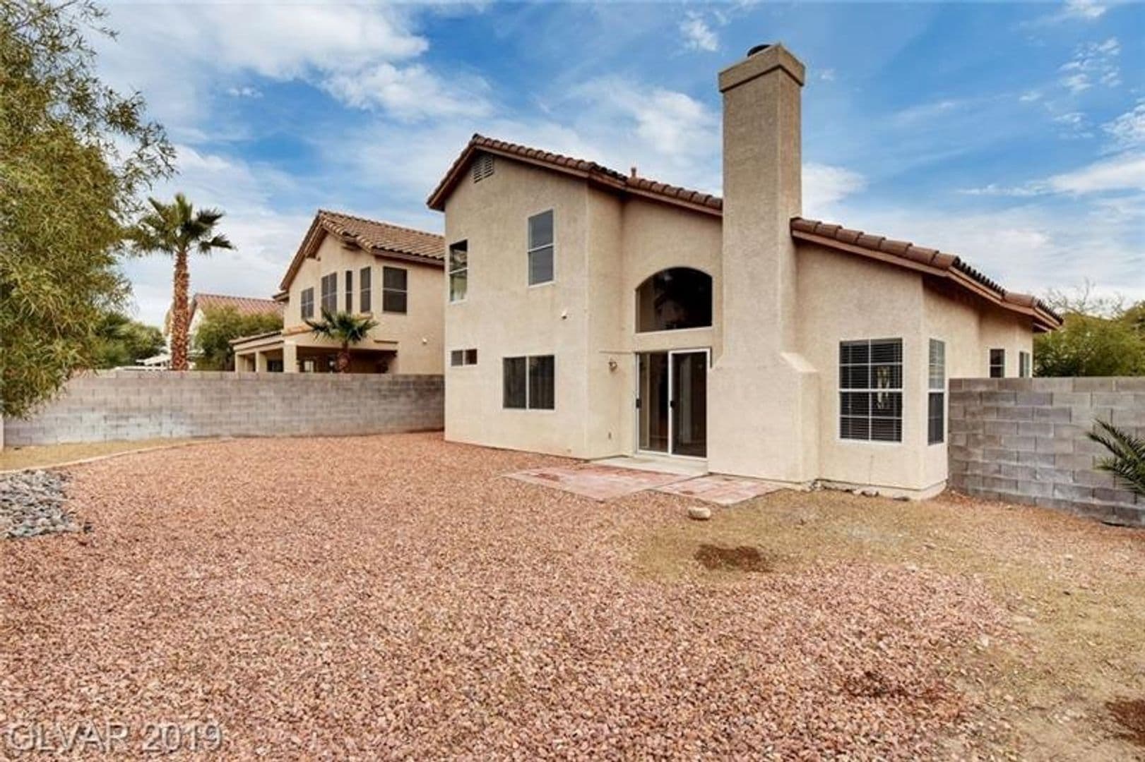 Henderson House: 2647 Ridgewater Circle