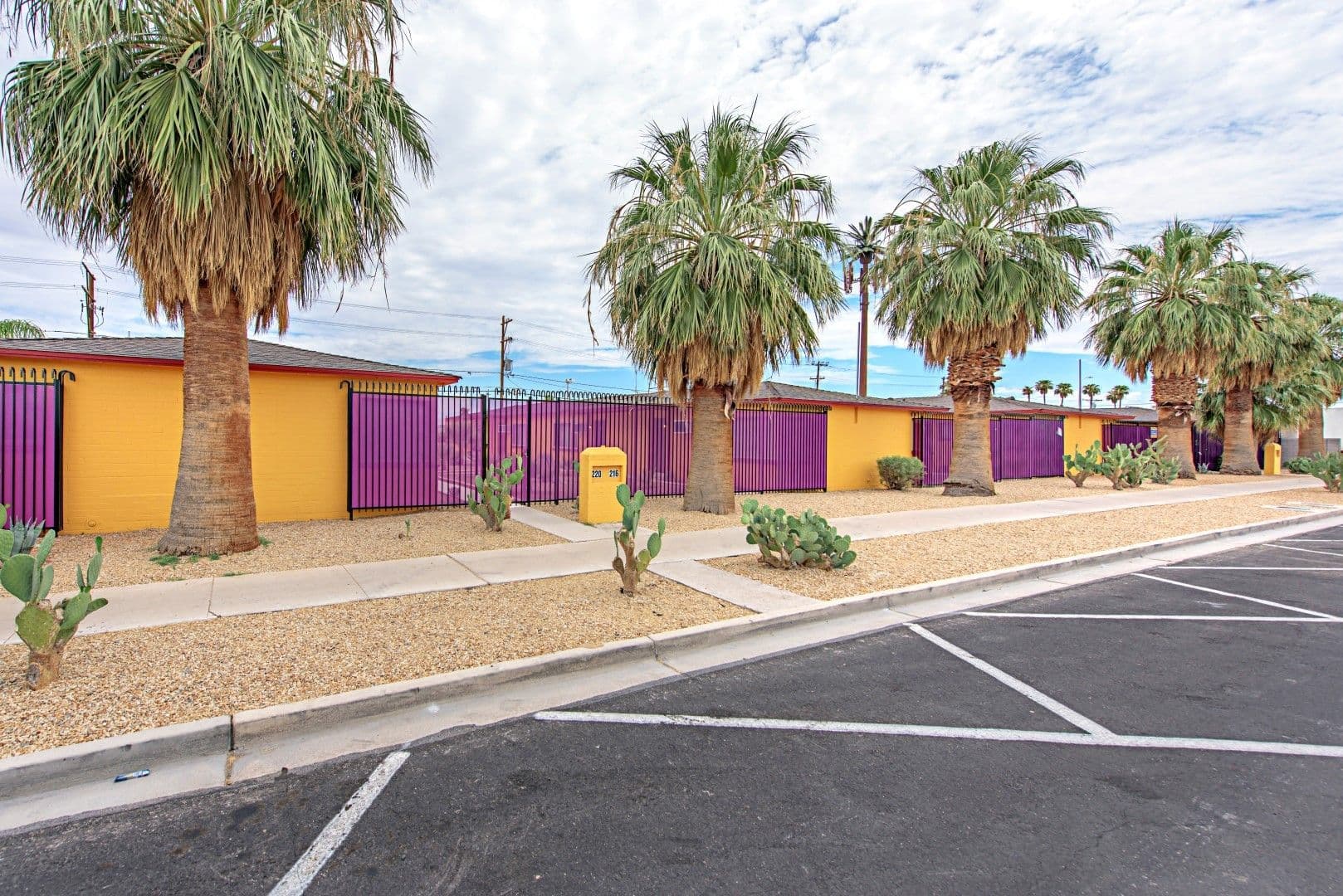 Las Vegas Apartment: 220 N 10th St