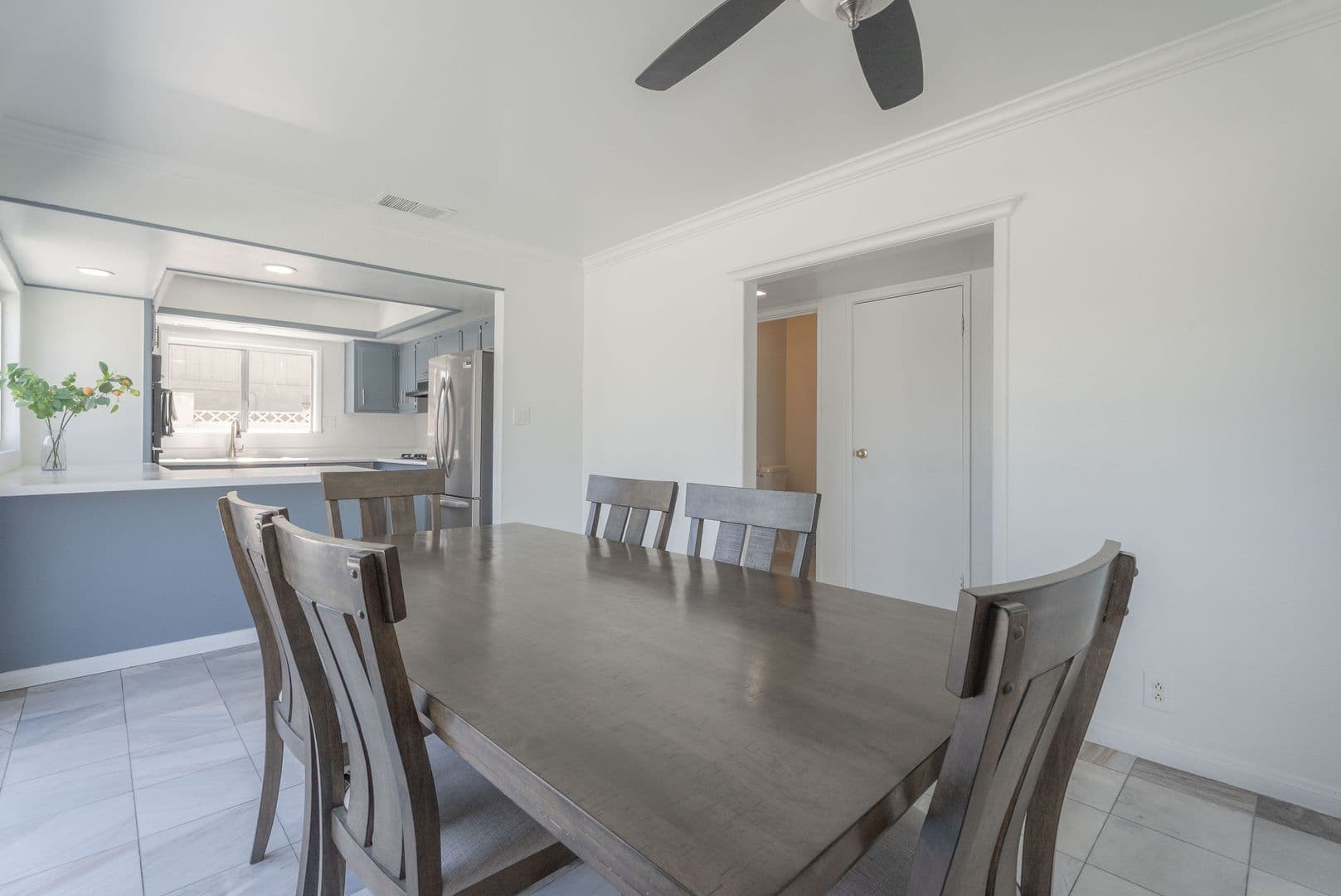 Las Vegas House: 2298 Golden Arrow Dr