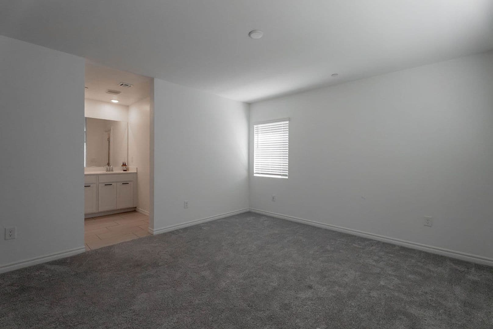 Las Vegas Townhome: 3541 Reserve Ct