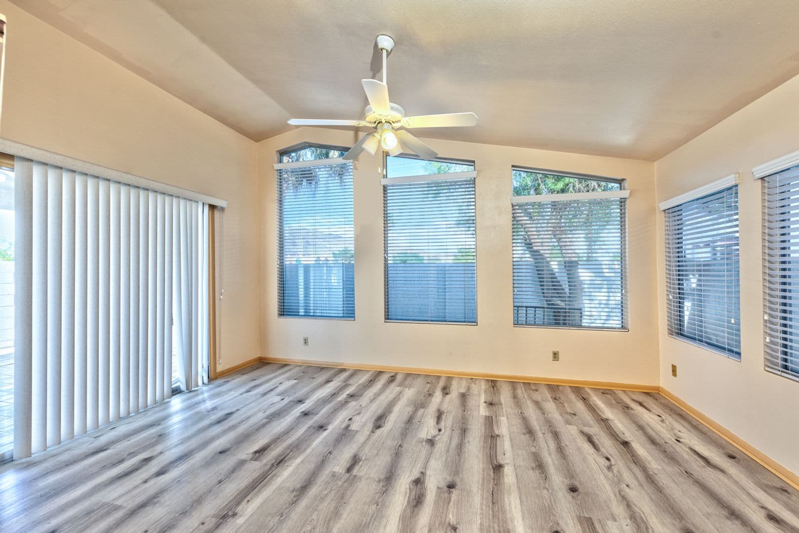 Las Vegas House: 2022 Crowley Way
