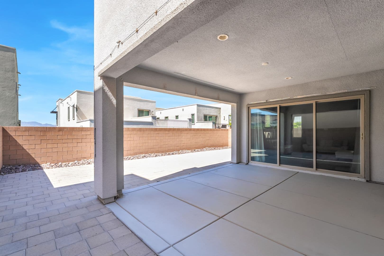 Henderson House: 813 Horizon Canyon Dr