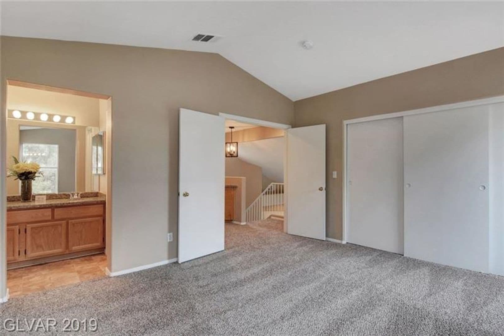Henderson House: 2647 Ridgewater Circle