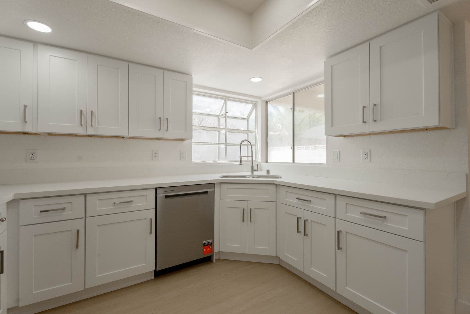 Henderson House: 2118 Fountain Springs Dr